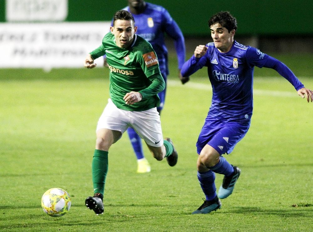 Álbum Las imágenes de Mero Barral del RacingReal Oviedo B Ferrol360