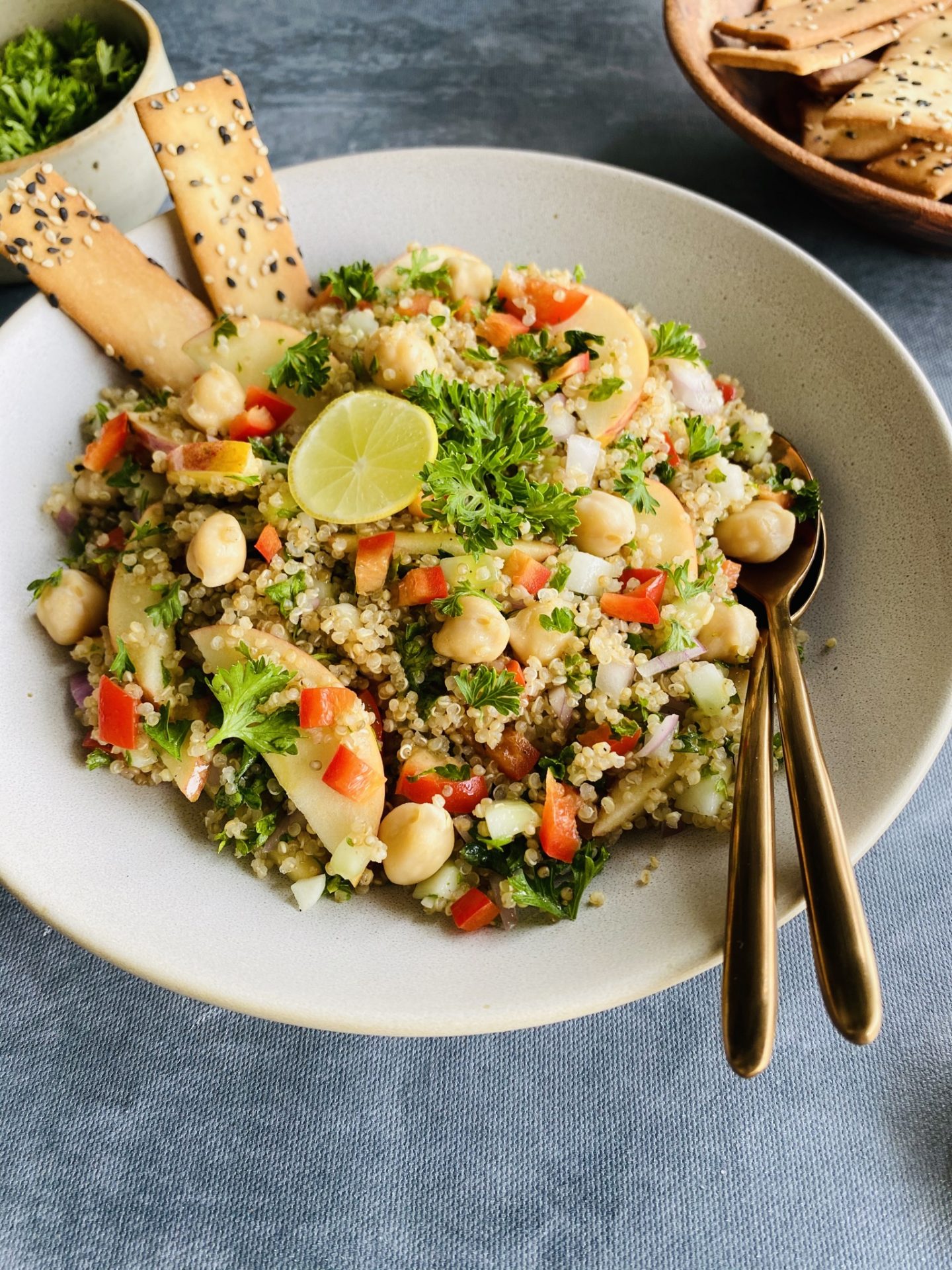 MEDITERRANEAN CHICKPEA QUINOA SALAD (Recipe) Sherpa Land
