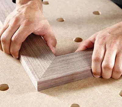 Holzrahmen verbinden » Anleitung Eckverbindung herstellen