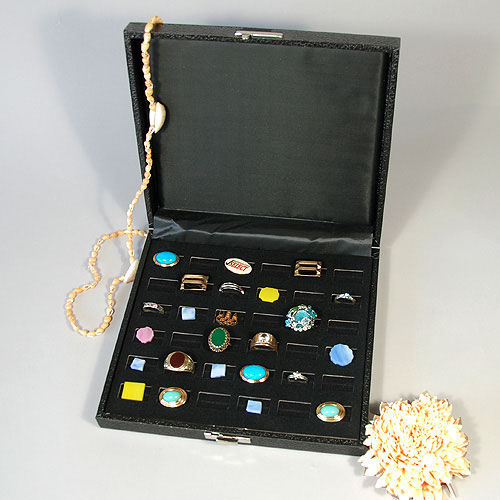 Ring Cases w/Chrome Closure Lids Black