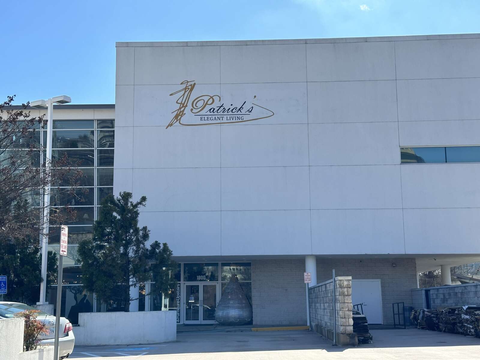 Home furniture store opens in former Crate & Barrel in Tysons Tysons