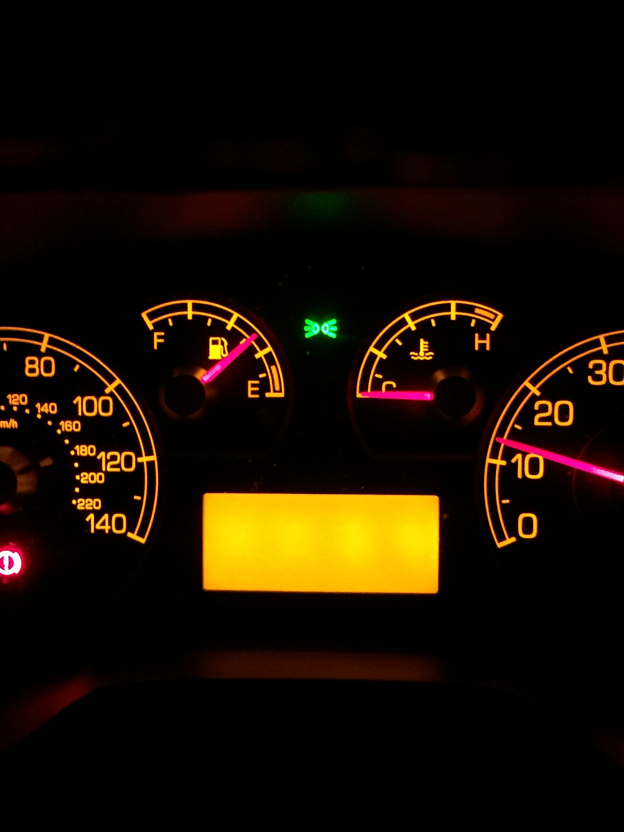Odometer screen gone blank?? FIAT Grande Punto The FIAT Forum