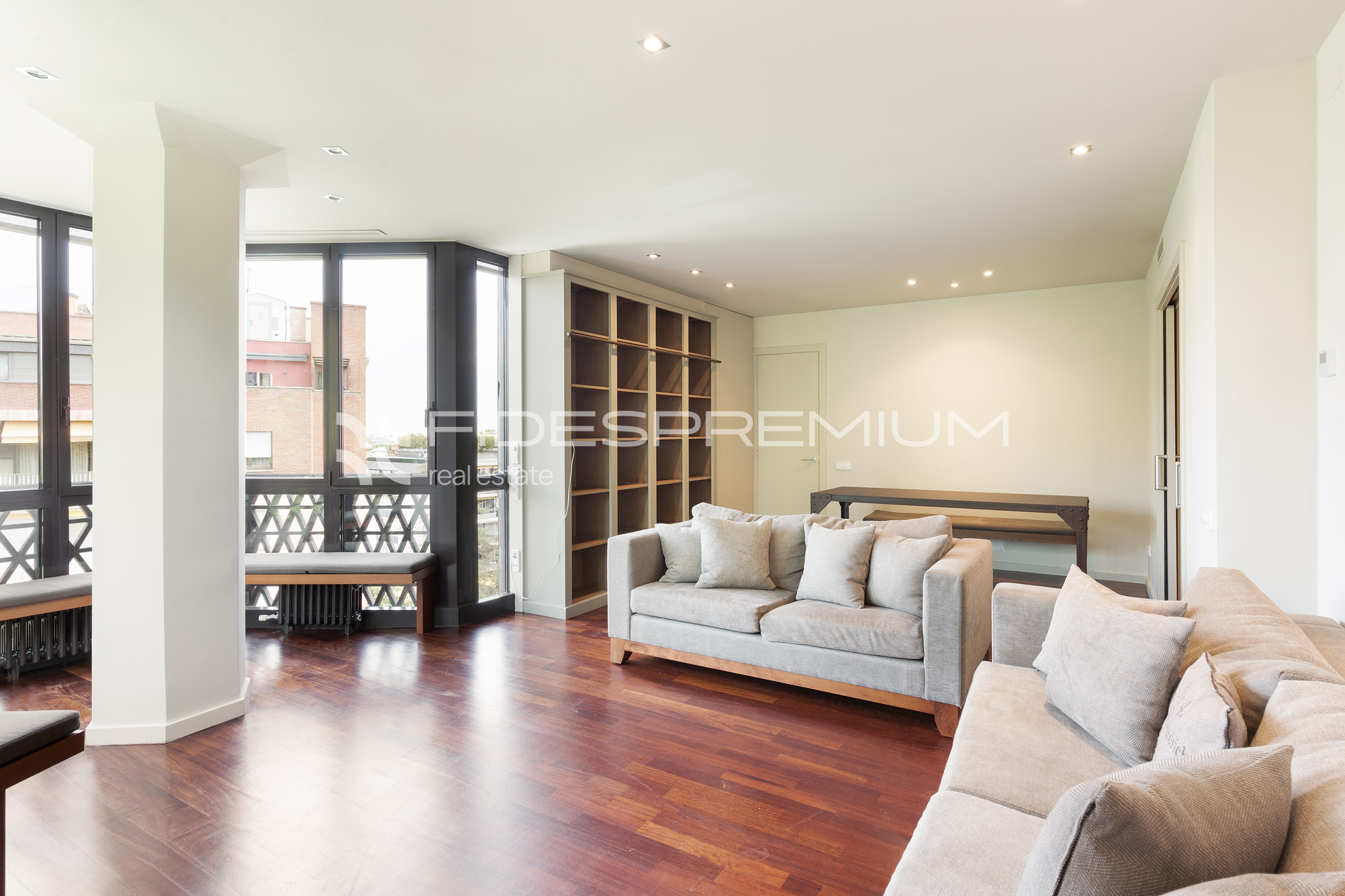 Monasterio de Pedralbes... FIDESPREMIUM Real Estate