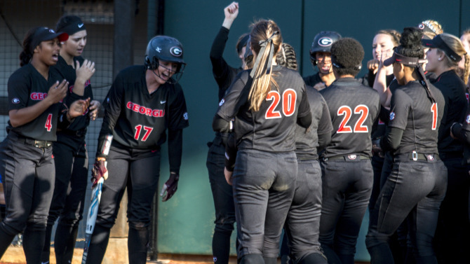UGA Women’s Softball No. 15 Faces No. 11 LSU Field Street Forum