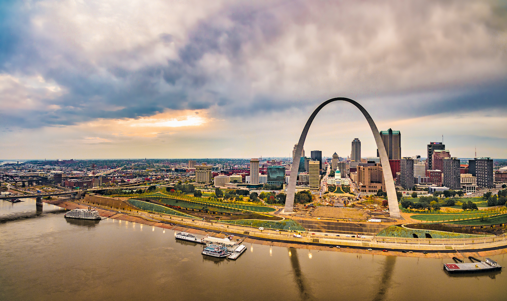 Best Things to Do in St. Louis Best of the U.S. Fifty Grande