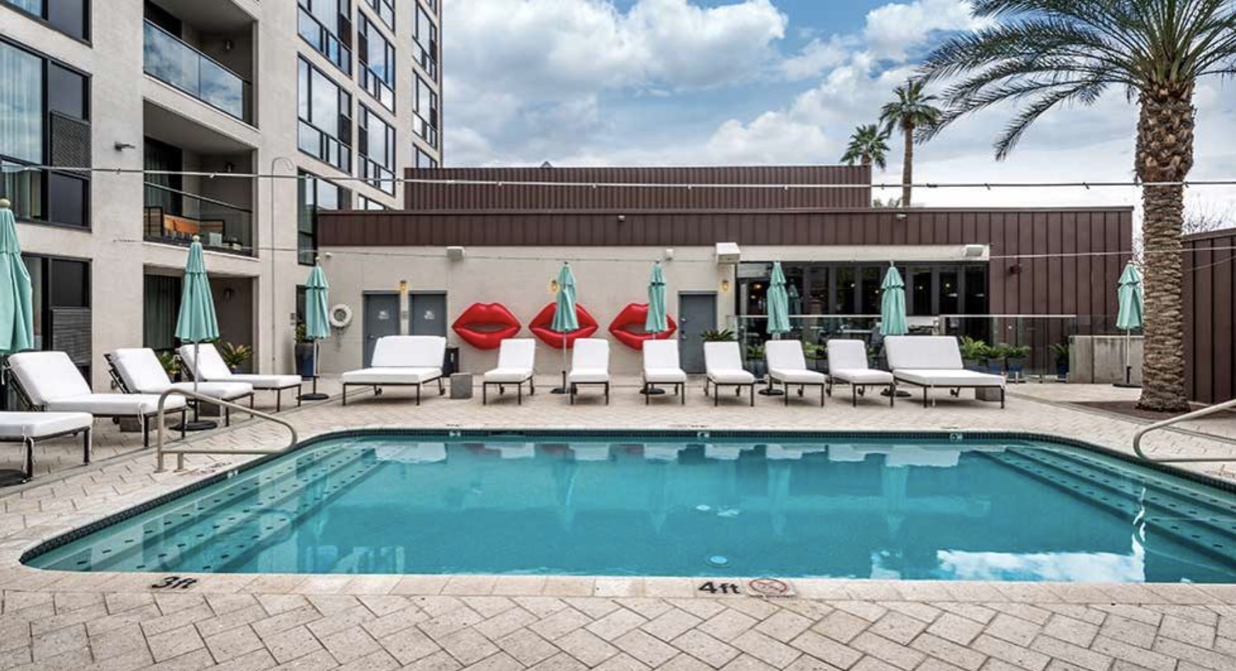 FoundRe Hotel Hotels Fifty Grande