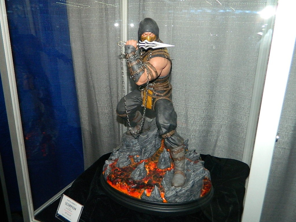 SDCC 2016 Pop Culture Shock Street Fighter and Mortal Kombat Statues