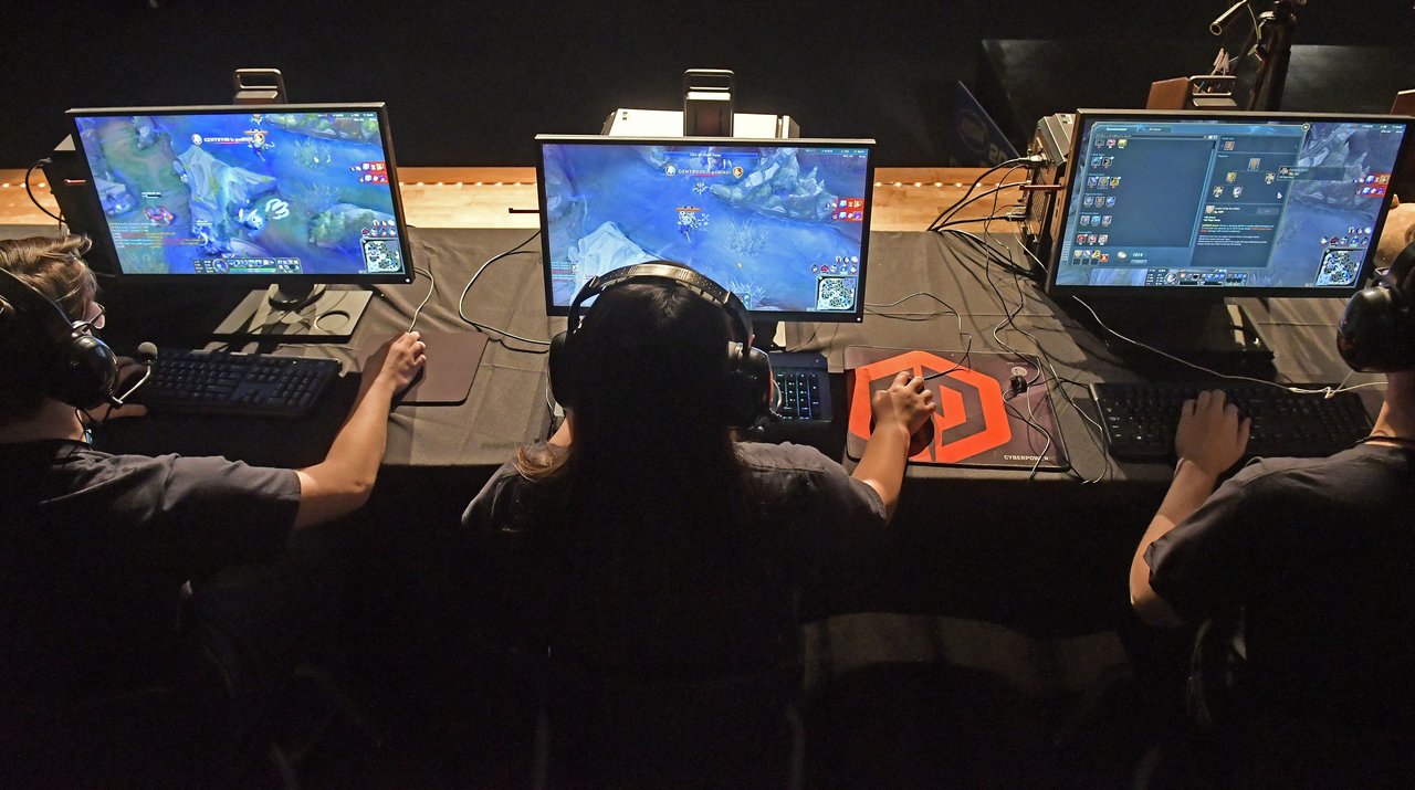 Esports EDU Competitive Gaming in the K12 Classroom Filament Games