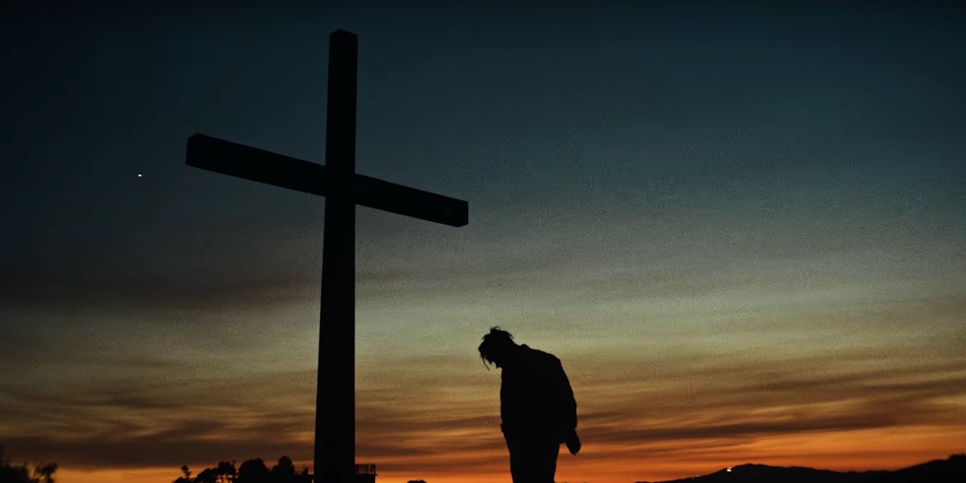 Everyone dies in Juice WRLD's music video for 'Black & White' watch