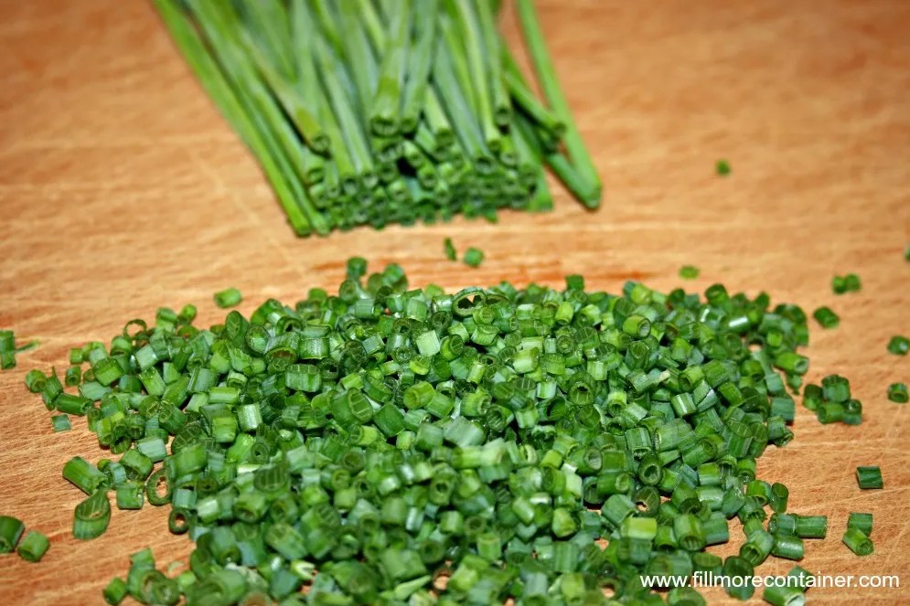 How to Preserve Chives Fillmore Container