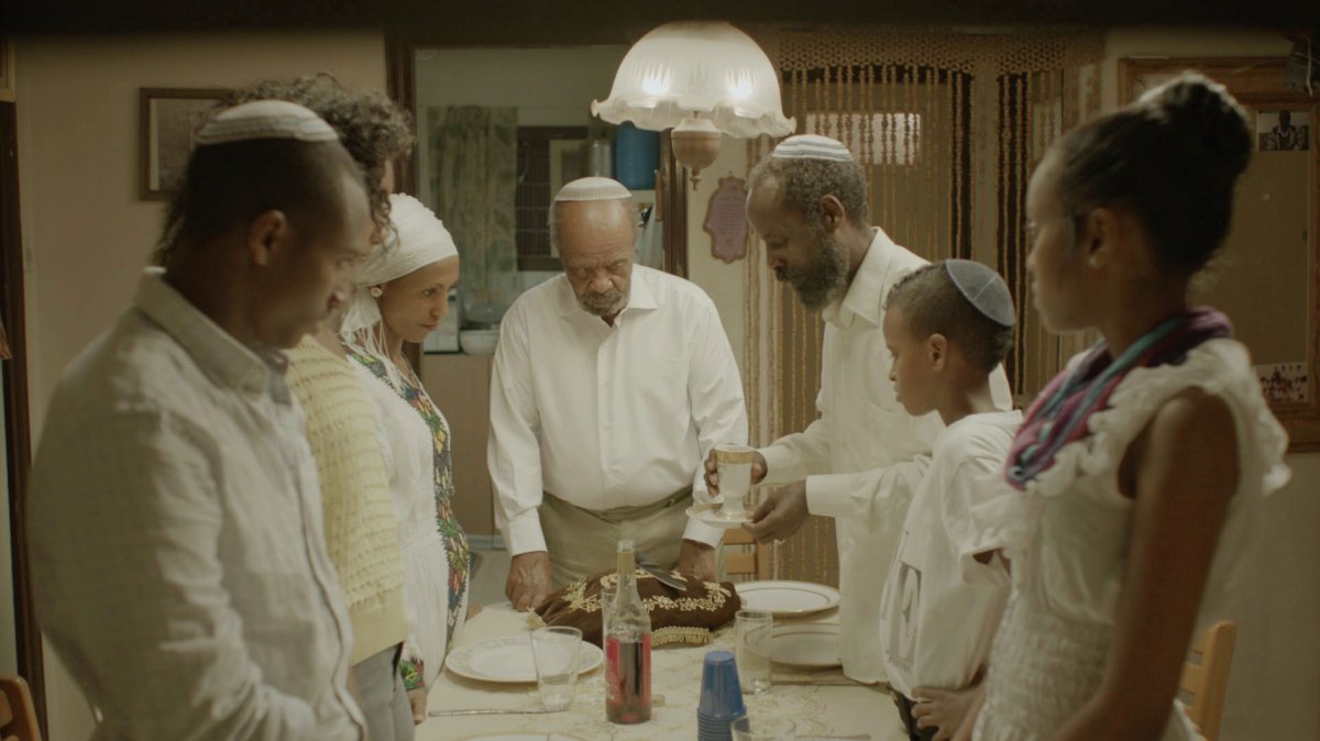 Film Review Red Leaves (2014)