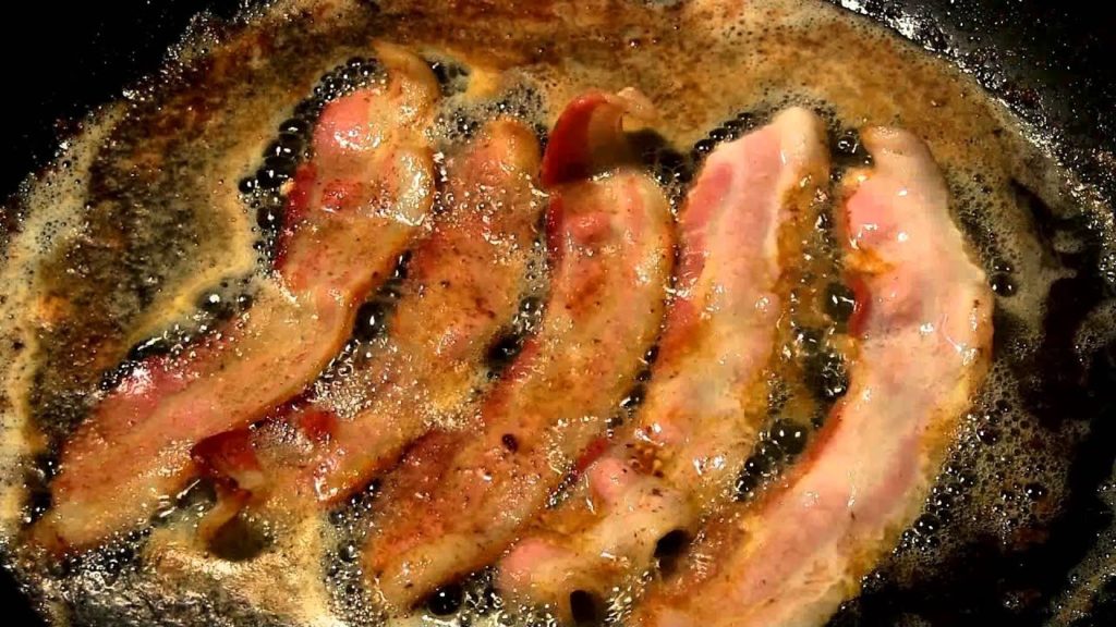 How To Turn Bacon Grease Into Emergency Candles Final Prepper