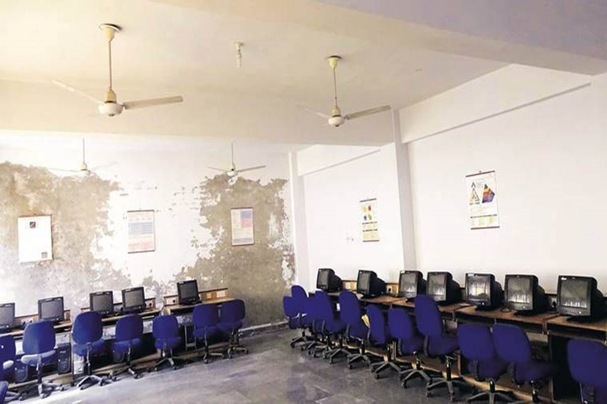 Engineering seats at decade’s low, 63 colleges to shut down in 2021 Education News The