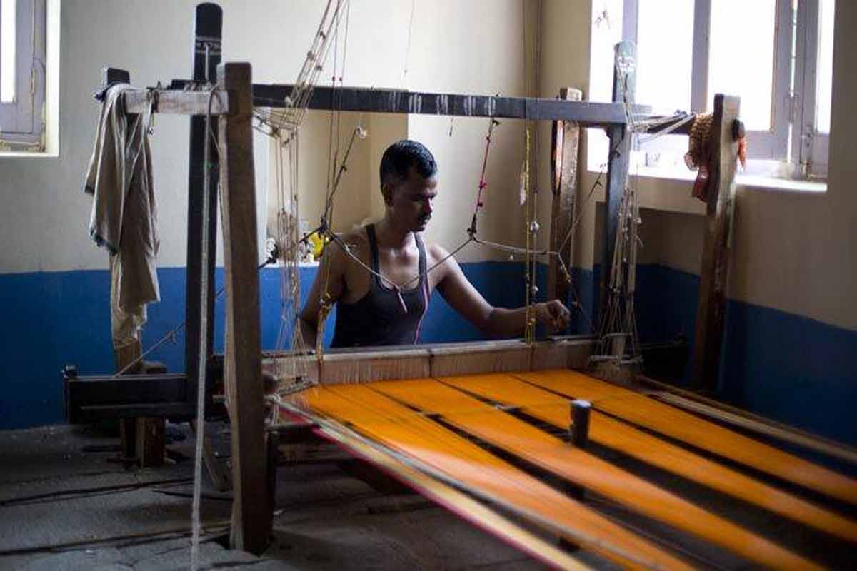 Handloom industry epitomizes collaboration, cooperation and
