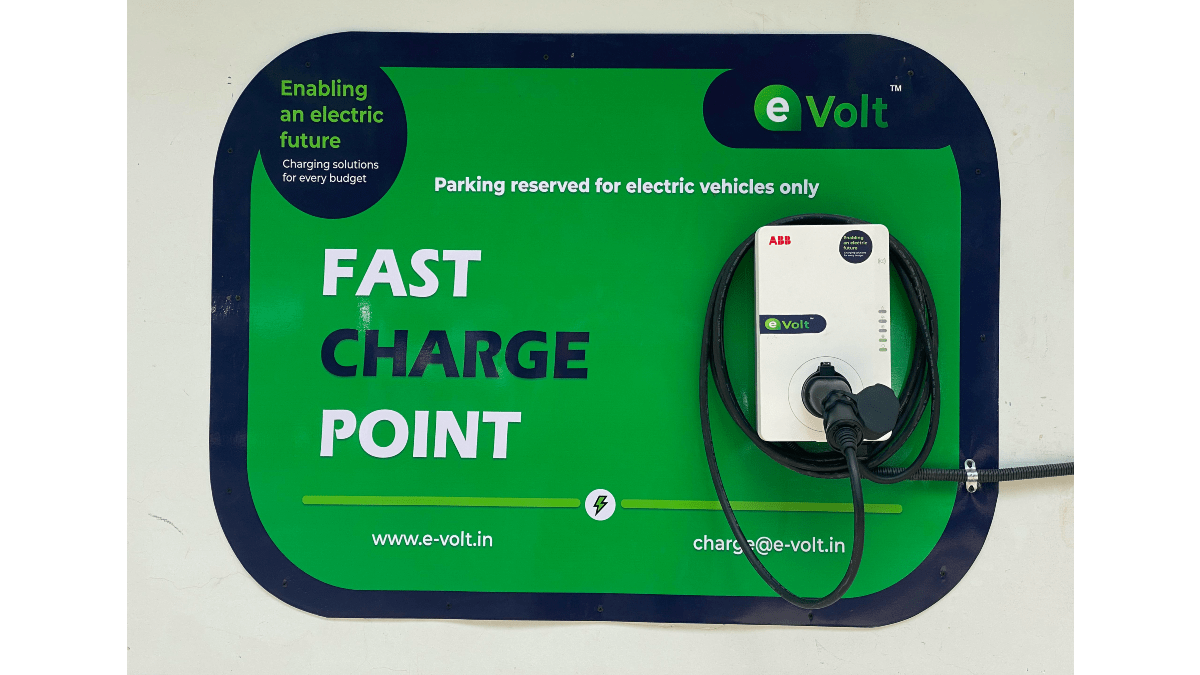 eVolt India partners Indian Oil to setup EV charging stations in Punjab, Haryana and Uttar