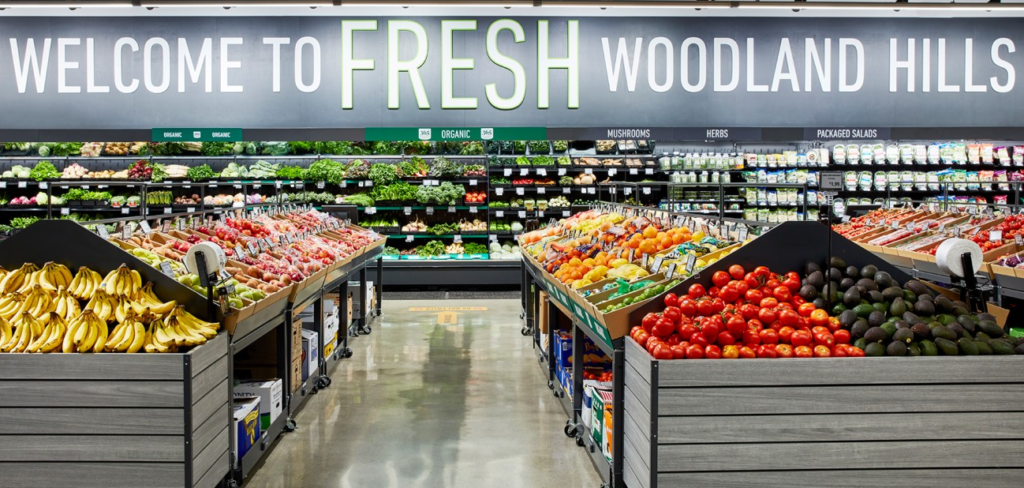 Amazon apre il suo primo negozio fisico di frutta e verdura