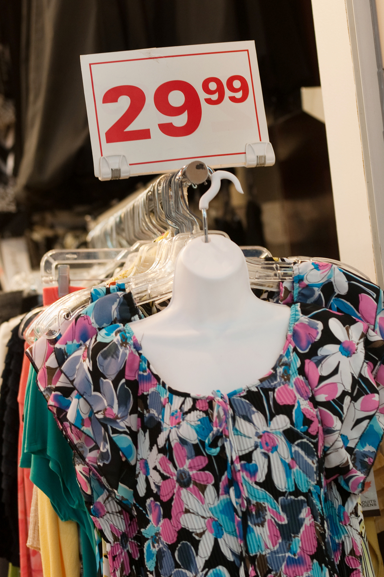 5 Tips for Buying Liquidated Clothes