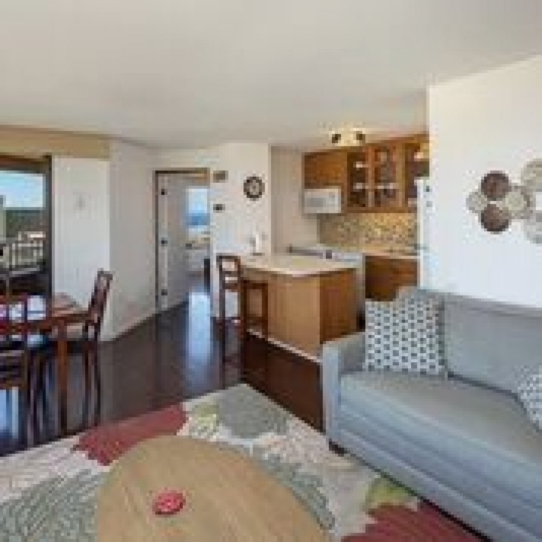 Vacation Condo rentals in Honolulu, 2 Bedrooms by owner 99880