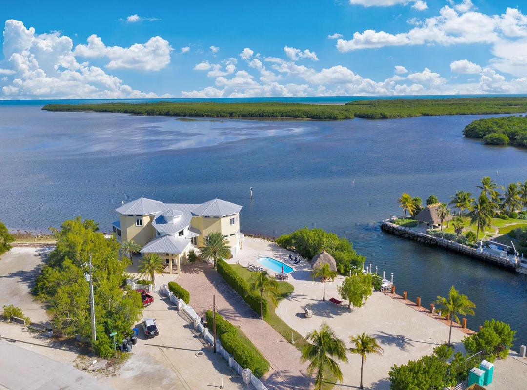 Vacation Resort rentals in Key Largo, 6 Bedrooms by owner 101975