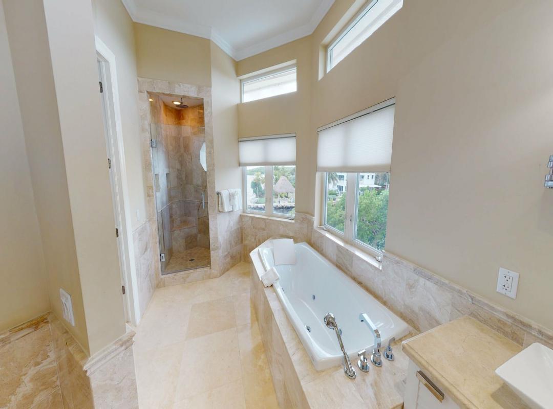 Vacation Resort rentals in Key Largo, 6 Bedrooms by owner 101975