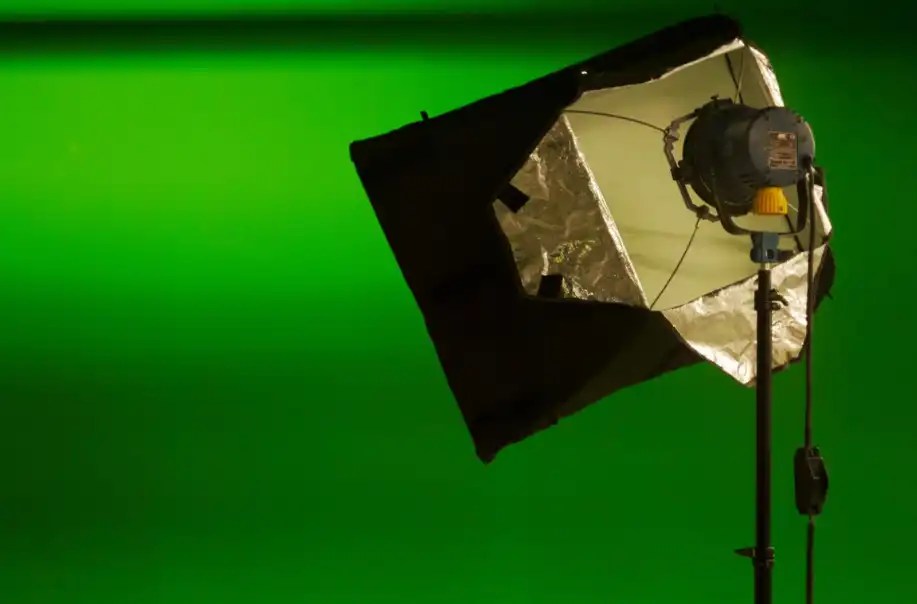 3 Ways to Quickly Remove cam Background without Green Screen