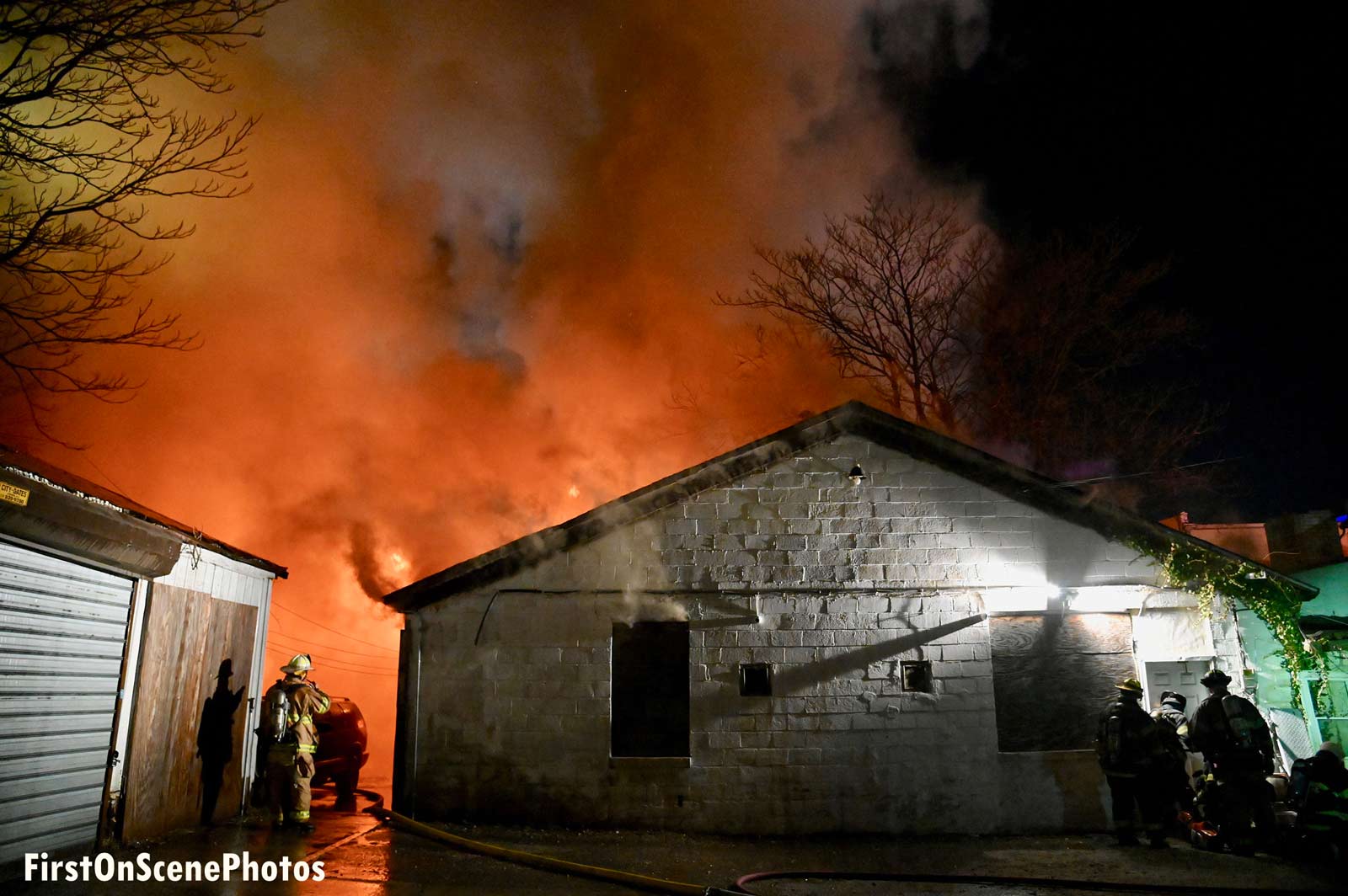 Photos Firefighters Battle Massive Mineola (NY) Fire Fire