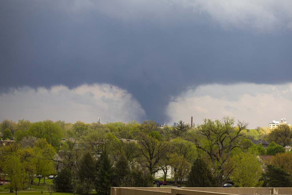 Tornadoes Collapse Buildings, Level Homes in NE, IA News