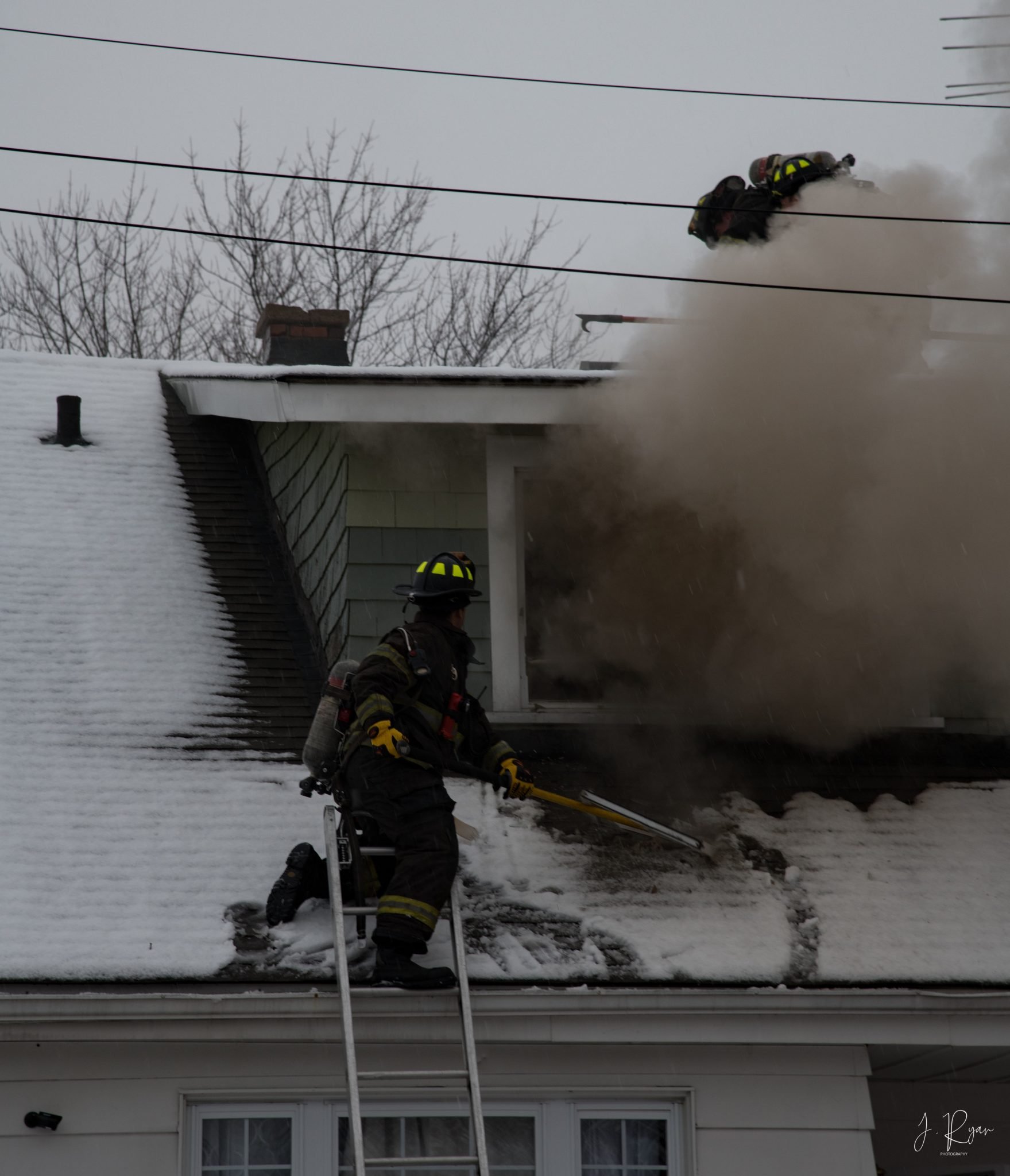 FF HOSPITALIZED AFTER FALL AT HOUSE FIRE NEW JERSEY Firefighter