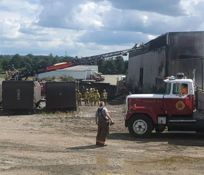 2 PA FIREFIGHTERS INJURED AT MILL FIRE Firefighter Close Calls