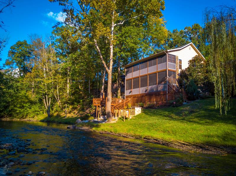Little Pigeon RiverPigeon Three Bedroom Luxury Top 10 Cabin Rental