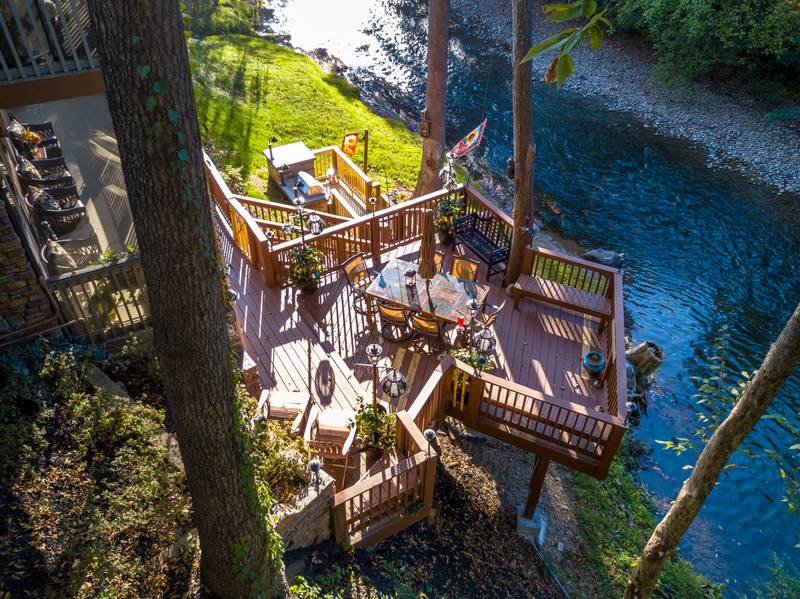 Little Pigeon RiverPigeon Three Bedroom Luxury Top 10 Cabin Rental