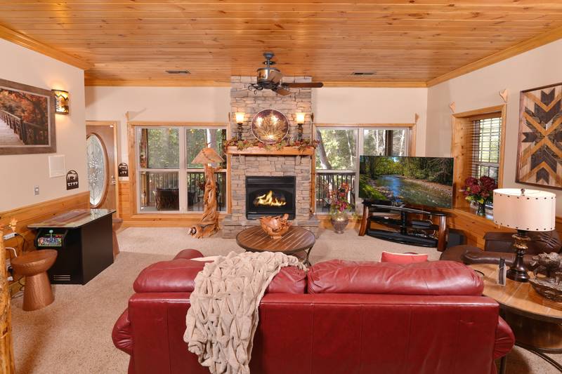 Little Pigeon RiverPigeon Three Bedroom Luxury Top 10 Cabin Rental