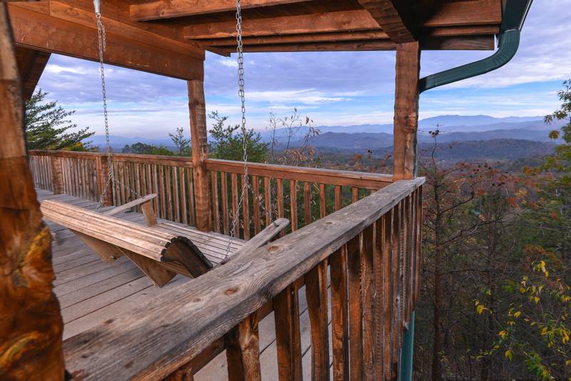 Pigeon Bluff Mountain One Bedroom Cabin Rental