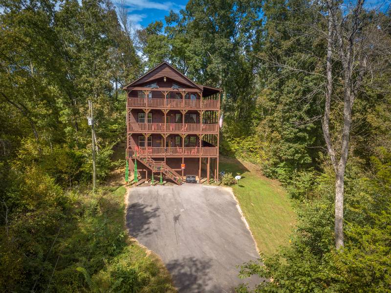 Fireside Chalet and Cabin Rentals Pigeon Tennessee chalets