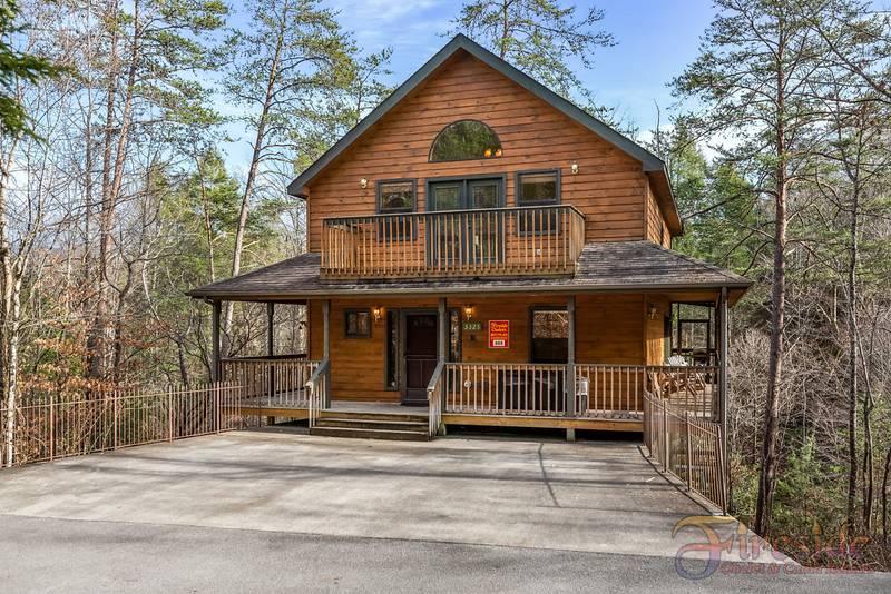 Brookstone 808 Chalet in Pigeon