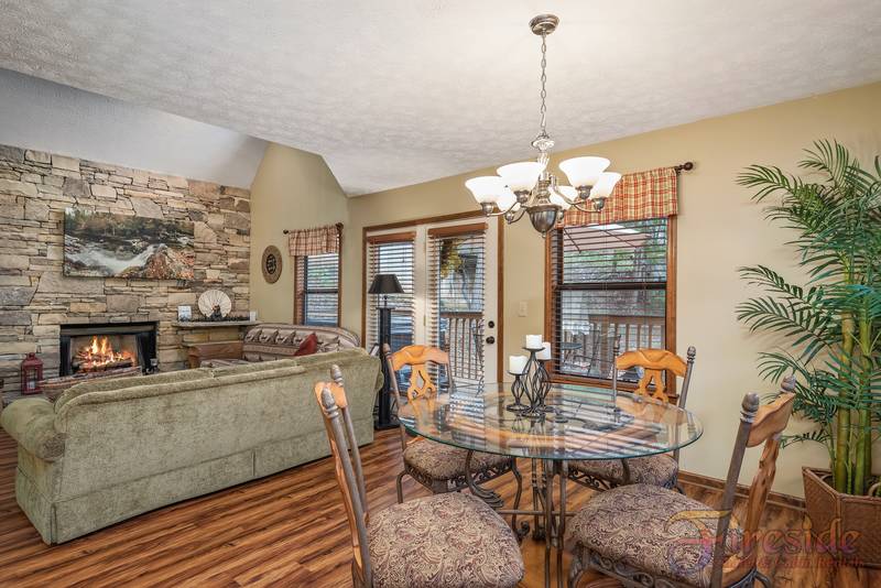 SMOKY MOUNTAIN DREAM Woodridge 2 Bedroom Pigeon Vacation Cabin