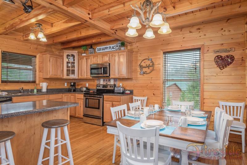 Pigeon Four Bedroom Cabin RentalAmazing GraceMountain View