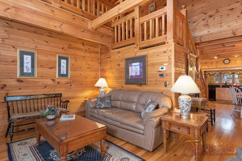 The Easy Life 2 Bedroom Log Cabin in Pigeon Tennessee, with