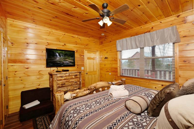 Fireside Chalet and Cabin Rentals Pigeon Tennessee chalets