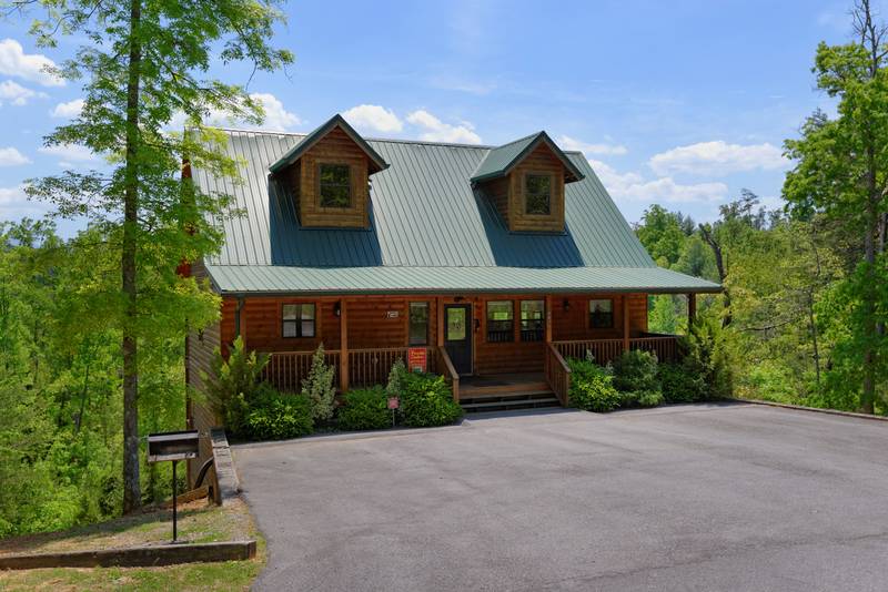 Bear Pause Lookout 3 Bedroom Luxury Chalet Pigeon Tennessee