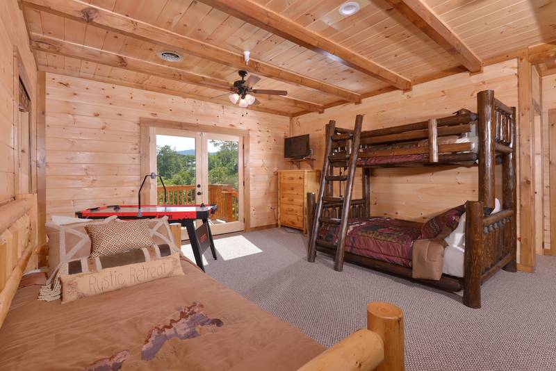 Amazing Grace3 bedroom luxury log cabin rental