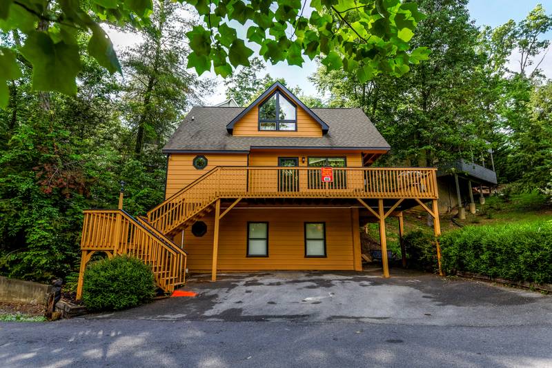 SMOKY MOUNTAIN DREAM Woodridge 2 Bedroom Pigeon Vacation Cabin