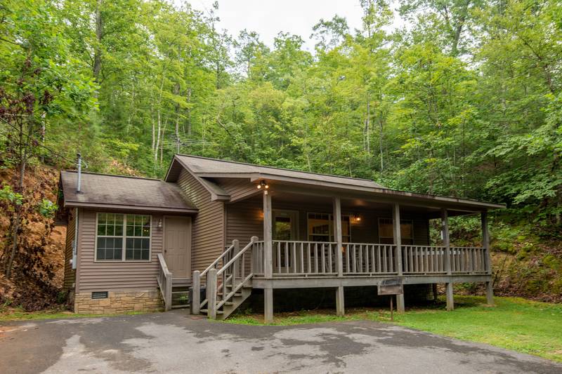 Fireside Chalets and Cabins Pigeon Tennessee Smoky Mountain Caney