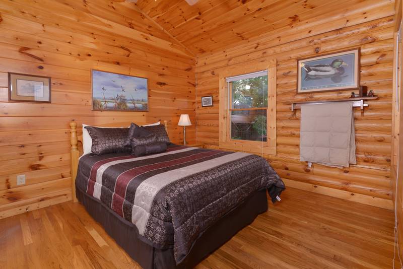 Lookout Ridge Pine Mountain 2 bedroom Log Cabin Rental