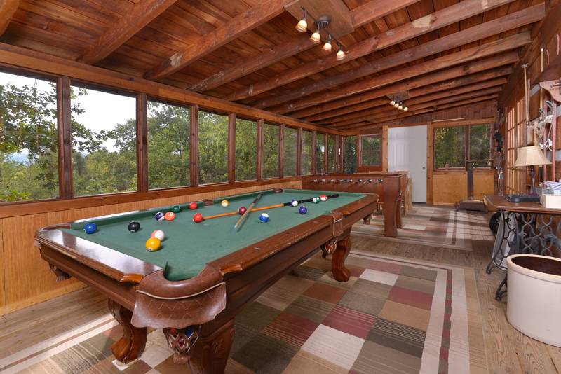 Pigeon One Bedroom Plus Loft Cabin Rental Pool Table Foosball