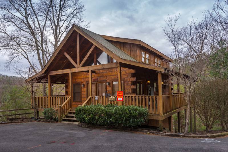 Pigeon 129 Bear Claws One Bedroom Plus Loft1 WhirlpoolHot Tub