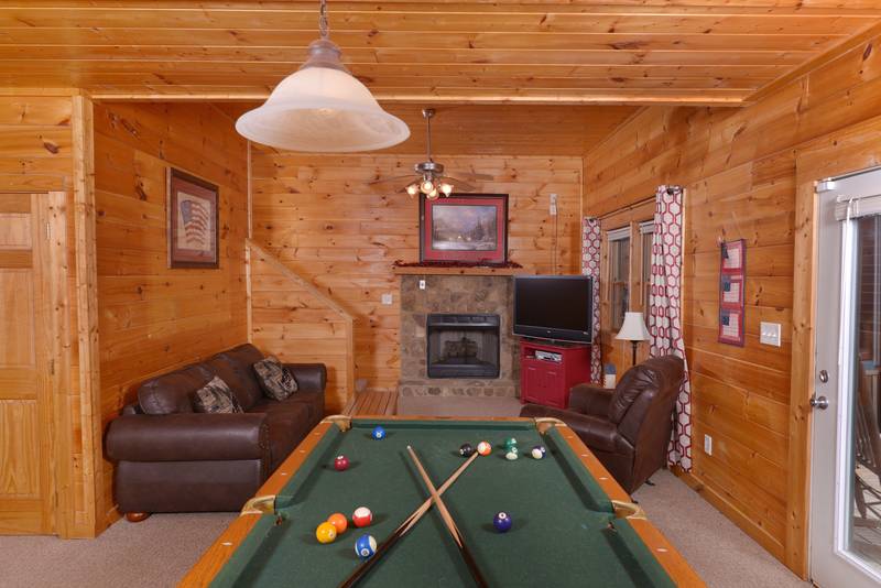 A Touch Above5 Bedroom Log Cabin Rental Swimming Pool Access Hot Tub