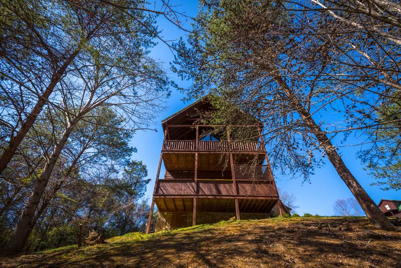 A Touch Above5 Bedroom Log Cabin Rental Swimming Pool Access Hot Tub