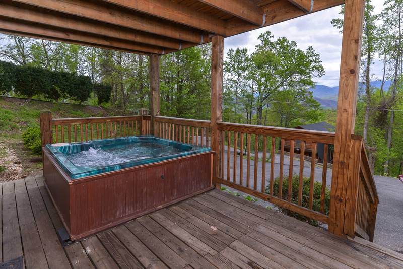 Gatlinburg Three Bedroom Gameroom Mountain ViewChair Lift ViewHot Tub