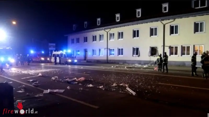 We would like to show you a description here but the site won't allow us. Bayern: Gasexplosion in der Rot-Kreuz-Wache Memmingen ...
